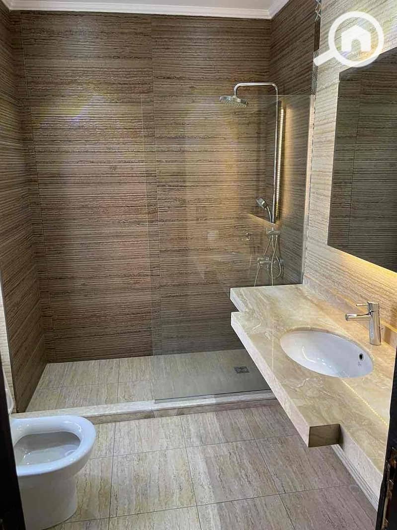 14 6d1c0385-16d7-474a-a937-458e13afb7dc. jpg