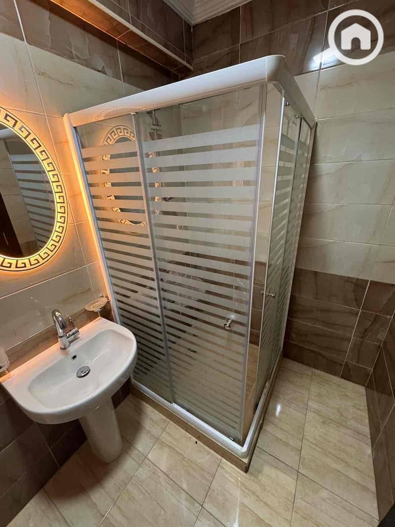 27 9ae816d5-063d-4c9a-ba6a-ff9d27ed8ecc. jpg