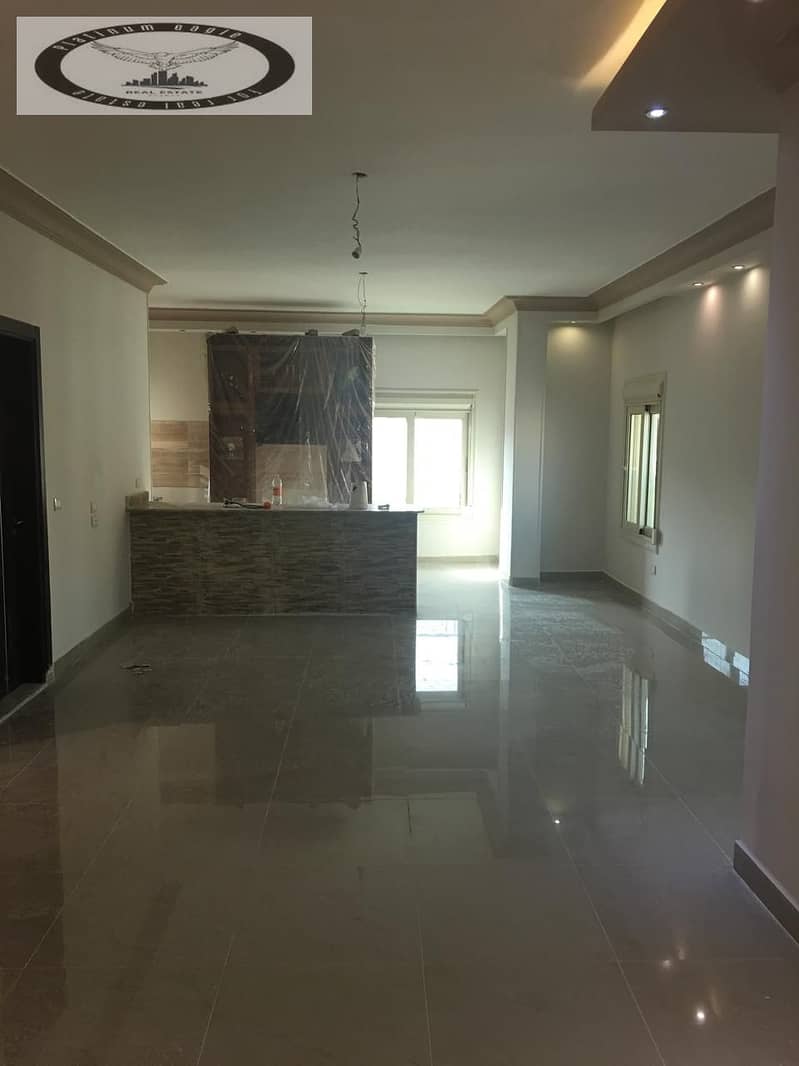 3 85d4802b-2bfa-41c0-8c42-923cdb371706. jpg