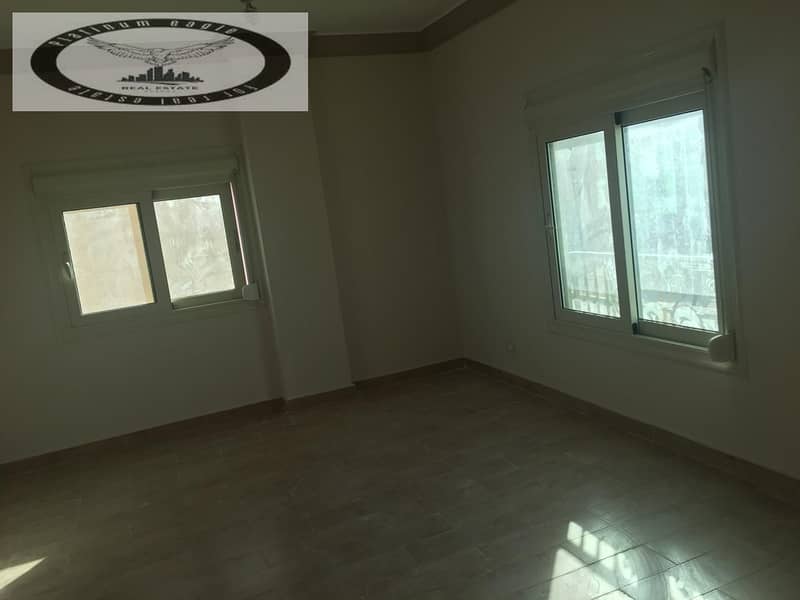 4 f66b2cbe-727a-4973-b0e0-07483ad33ae9. jpg