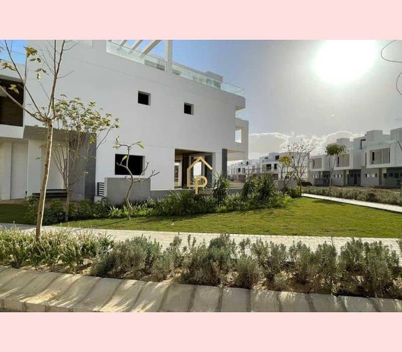 5 5844607-3bcf9o. jpg