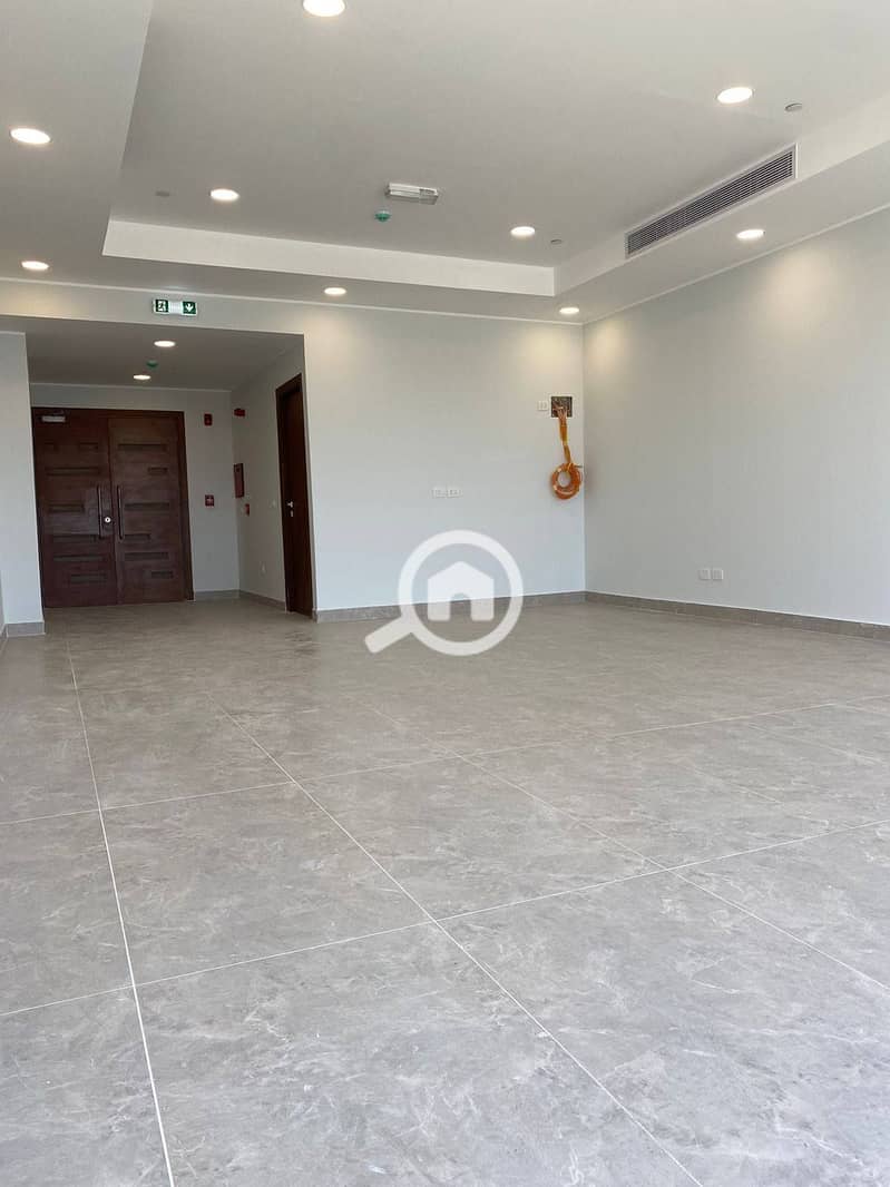 8 481257064_122201458694084594_3915353123168733915_n. jpg