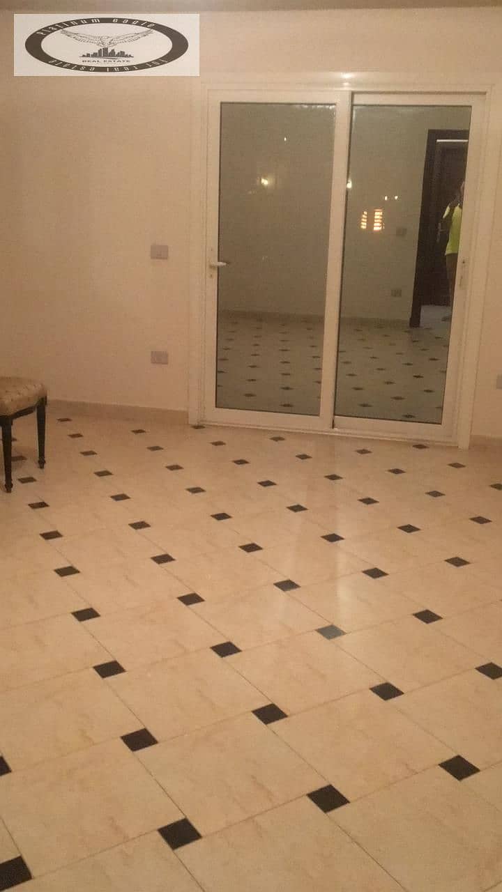 2 b04cbe0a-9f67-4719-83f3-8f6c8937aaaa. jpg