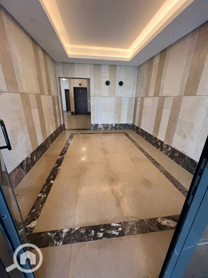 7 ad0af94b-214e-4d15-9011-ecad1ee88ea7. jpg