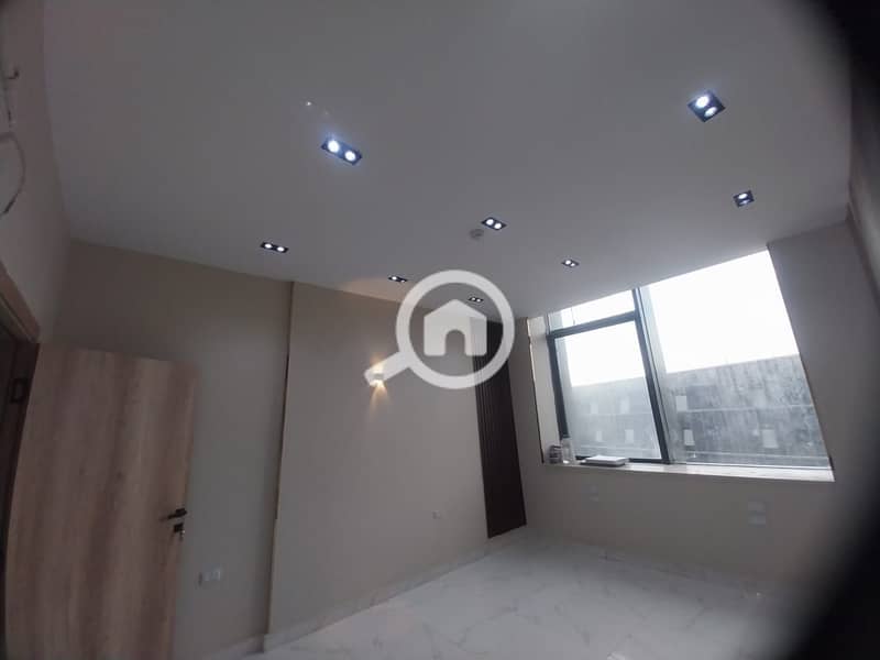 14 WhatsApp Image 2025-10-11 at 21.27. 33_f40a9e48. jpg