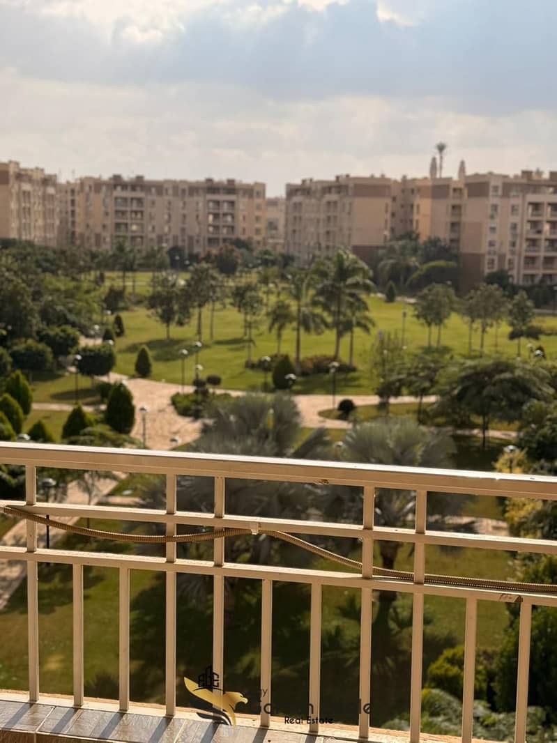 2 33c500b9-1bc5-437a-9892-2d442e8562ea. jpeg