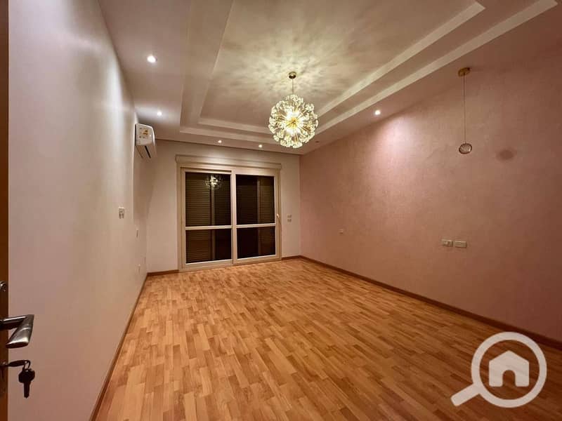 8 599927494_122243431886084594_3628013333999022512_n. jpg