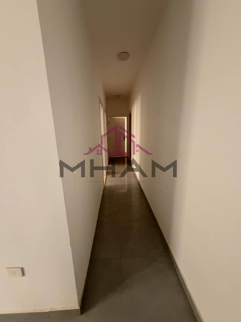 4 photo_5974176686016236383_y. jpg