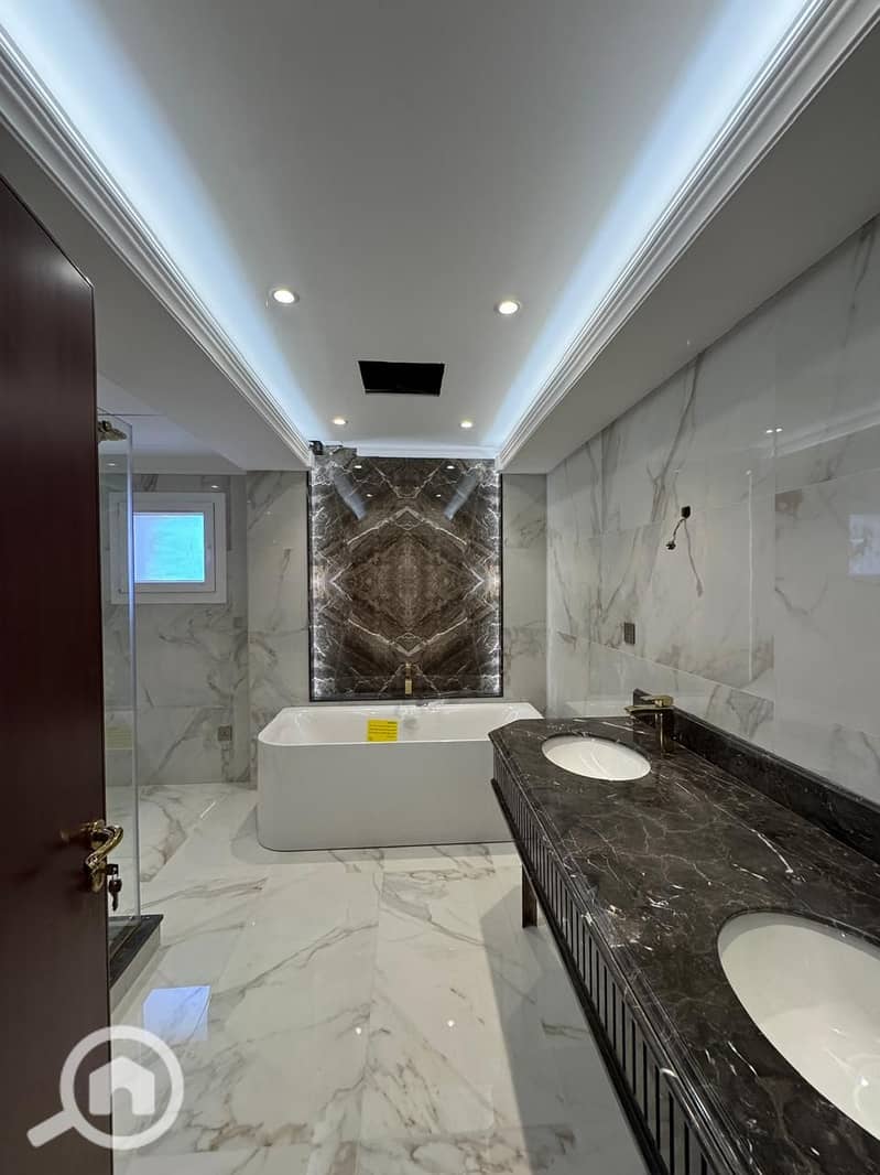 27 WhatsApp Image 2025-10-02 at 12.09. 00 AM. jpeg