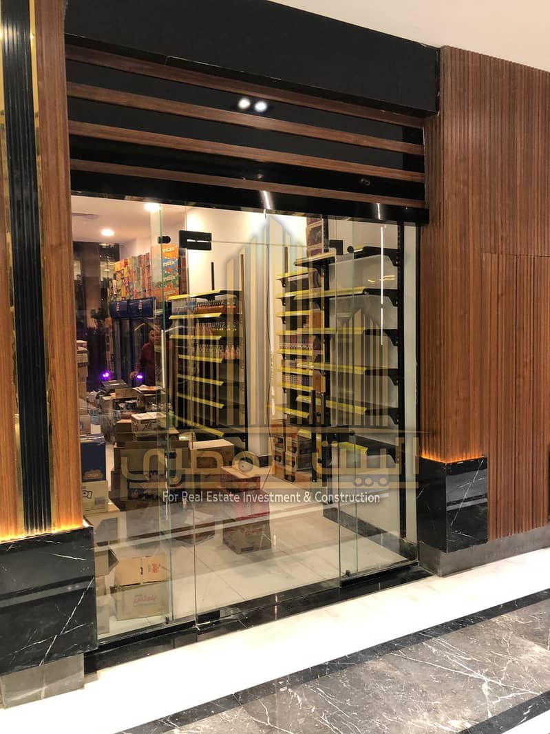 5 U600585 (18). jpeg