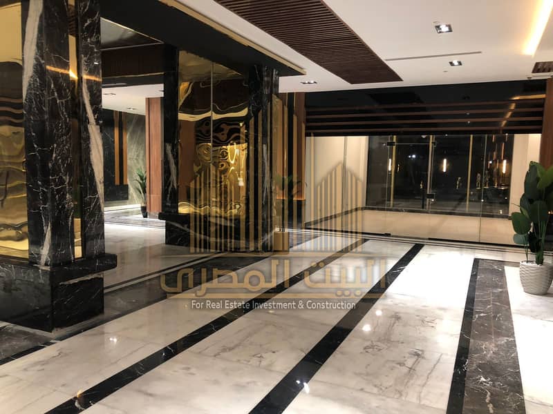 11 U600585 (5). jpeg