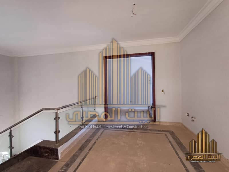 5 U911448 (32). jpeg