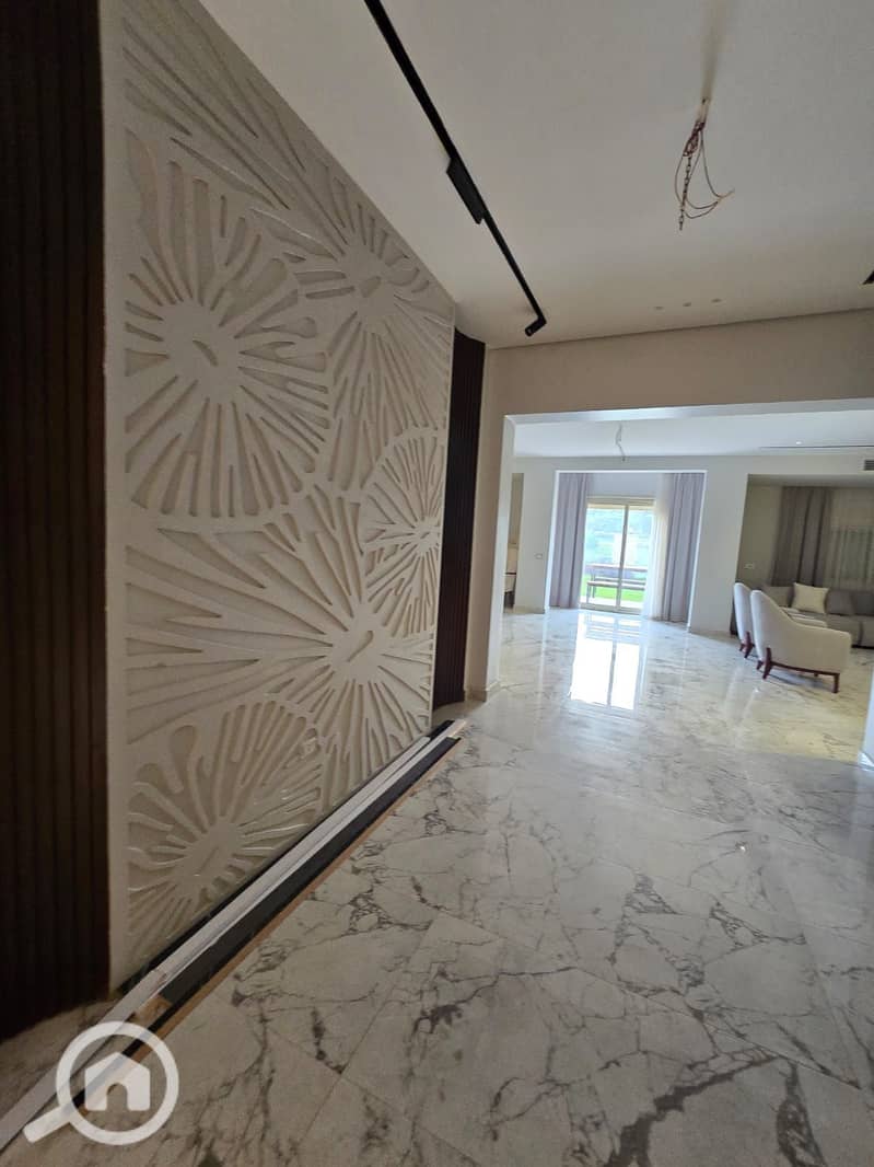 15 803951d6-0a76-4e53-8d29-fdece7b6d31a. jpeg