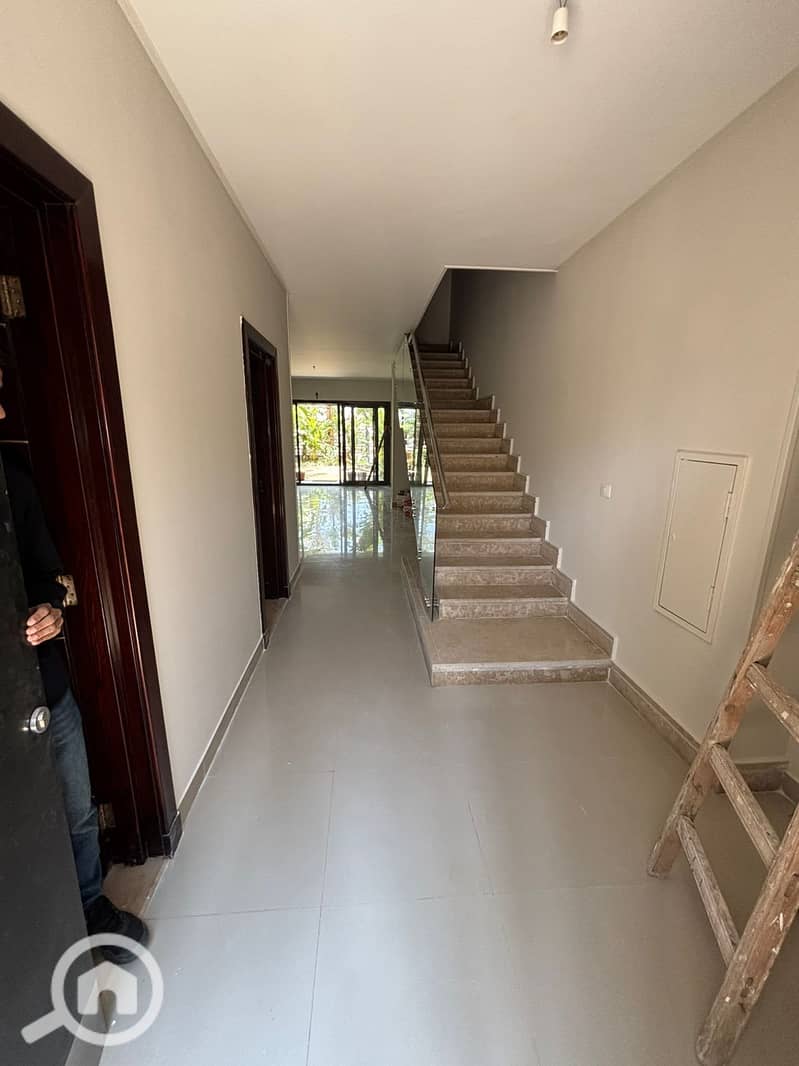 4 6e170e4e-1252-481c-ac41-f89aa75e83a2. jpg