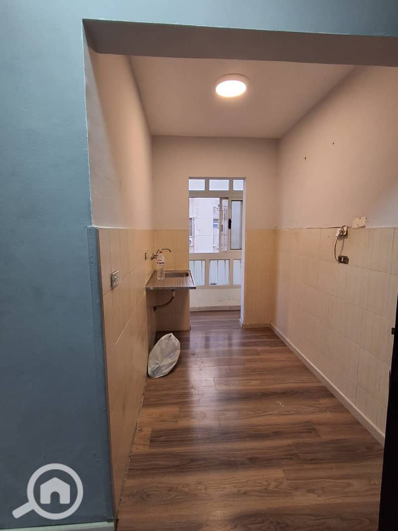 2 0d49faa6-c50e-421f-8c52-8c90e4245384. jpg