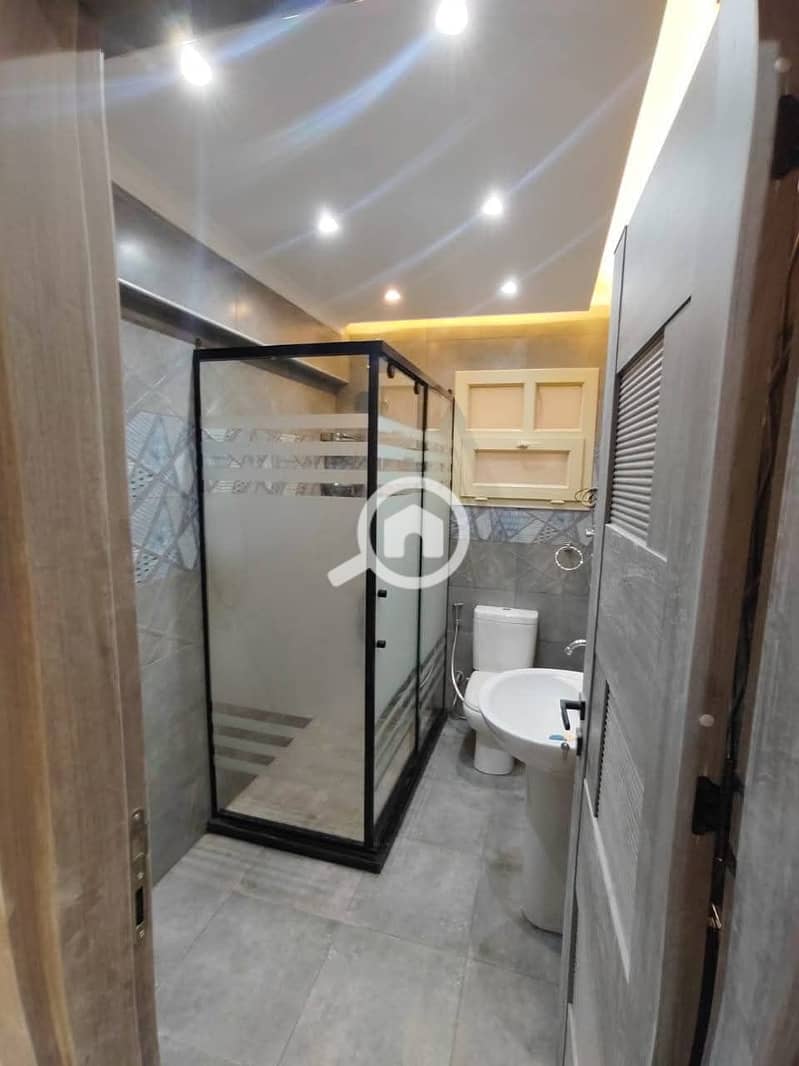 5 3e5e4389-9b6b-451d-a419-9ce502c6960d. jpeg