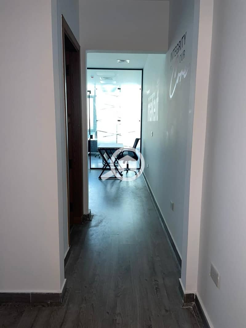 18 33897b44-4192-4f32-b6b6-ae587199a1b1. jpg