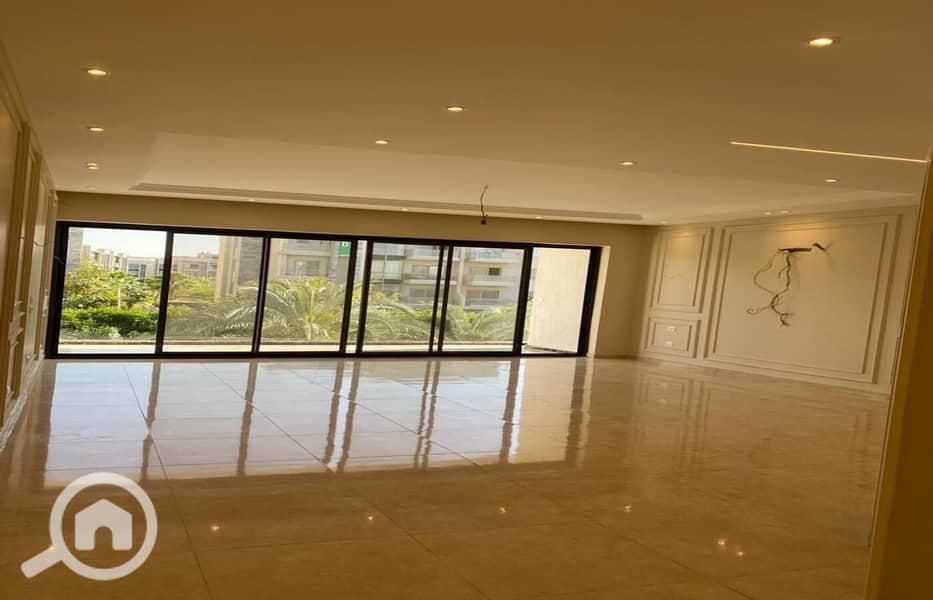 16 c59ee2bc-5621-4df0-8502-e7c5a3204276. jpg