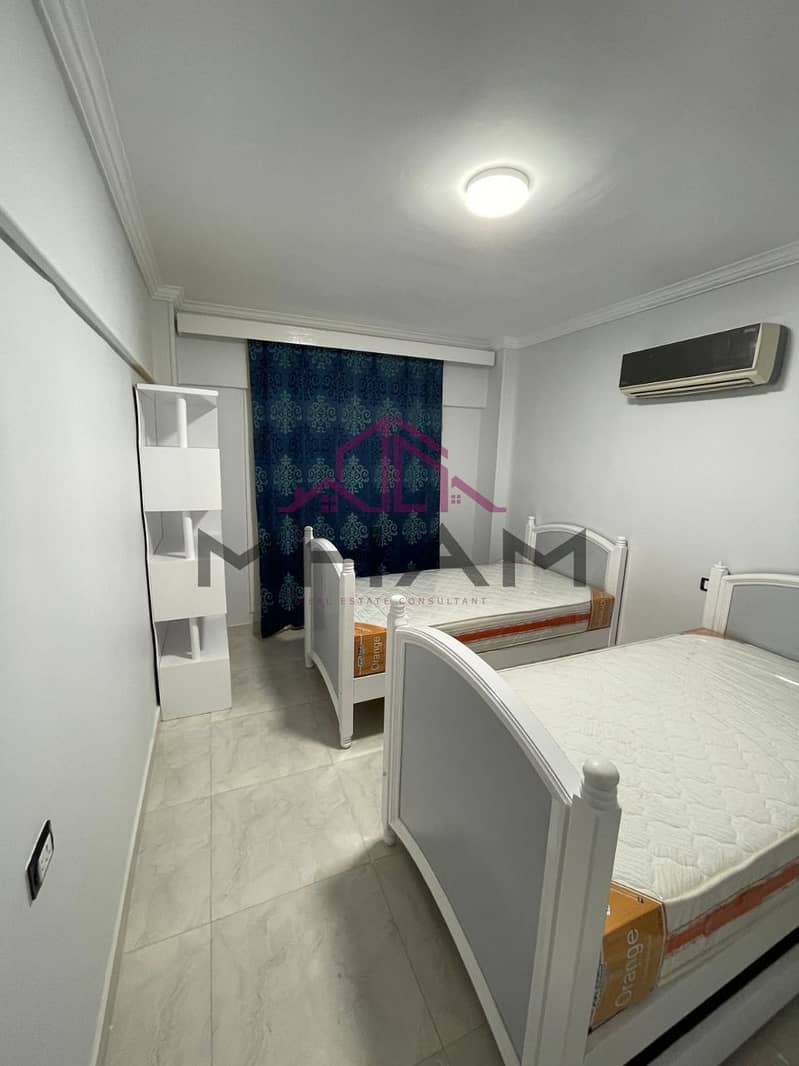 2 photo_5974176686016236403_y. jpg