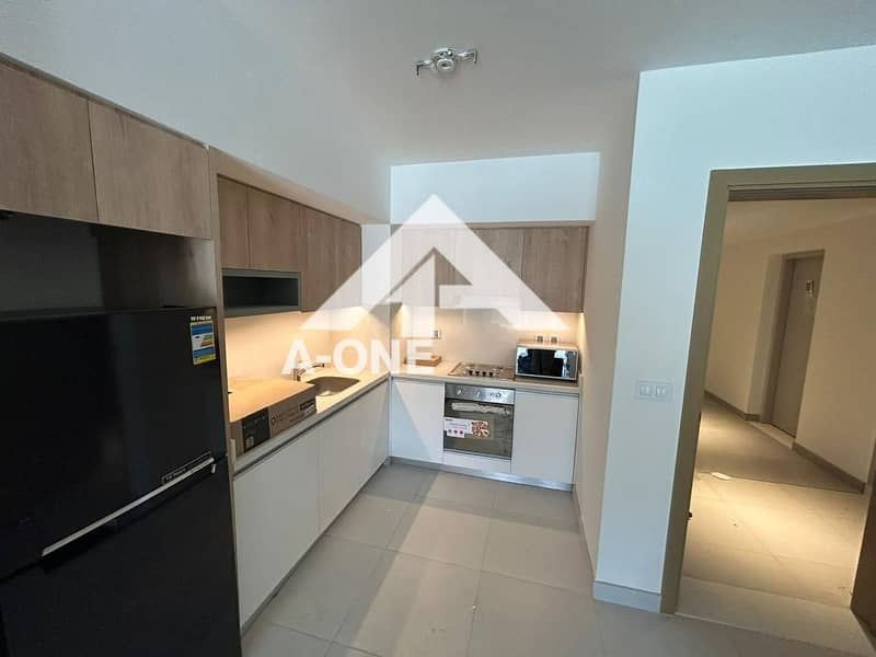 4 64ad7179-4e7b-44bd-9108-851834cdaa0d. jpg