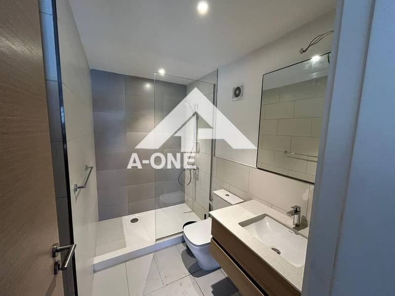 8 a0963099-4009-4921-89fa-22a65a8ff5b4. jpg