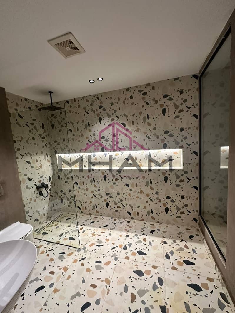 5 photo_5972300360833501954_y. jpg