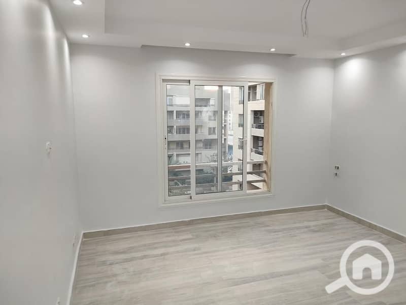 10 0ed88563-069d-4f08-bc2d-31499829b767. jpg