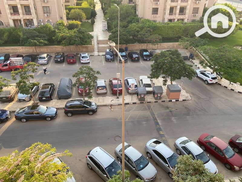 10 b7471e4e-f80a-4a08-8364-6d4a2adabcb0. jpeg