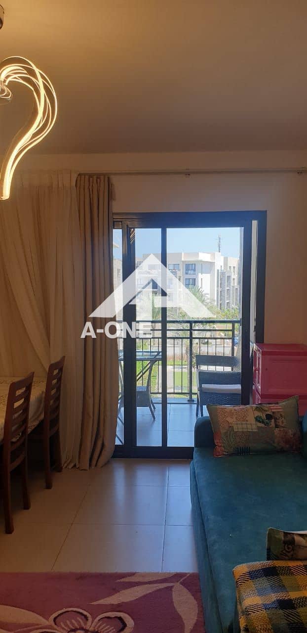 3 0961fa2d-2873-4990-8fab-47c81e87d00b. jpg