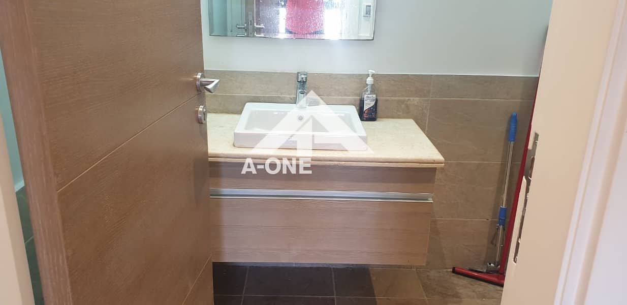 6 3ddf1c56-1394-4d84-8c31-84021881cec7. jpg