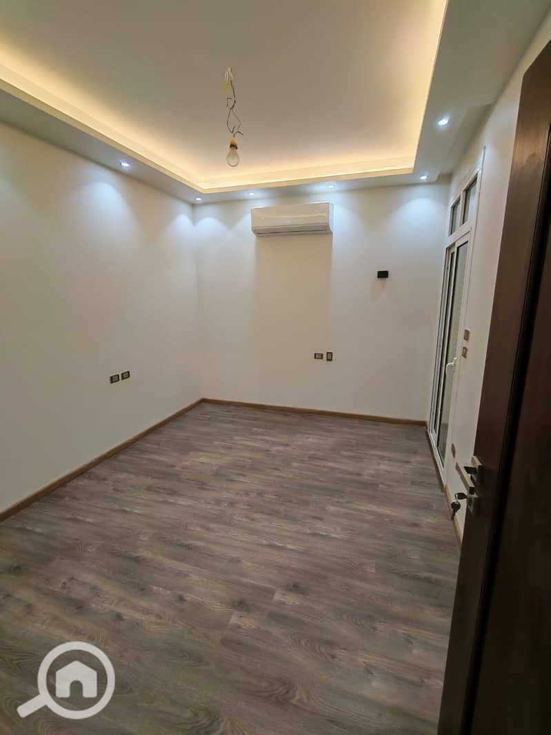 2 WhatsApp Image 2025-10-06 at 10.41. 41 AM. jpeg