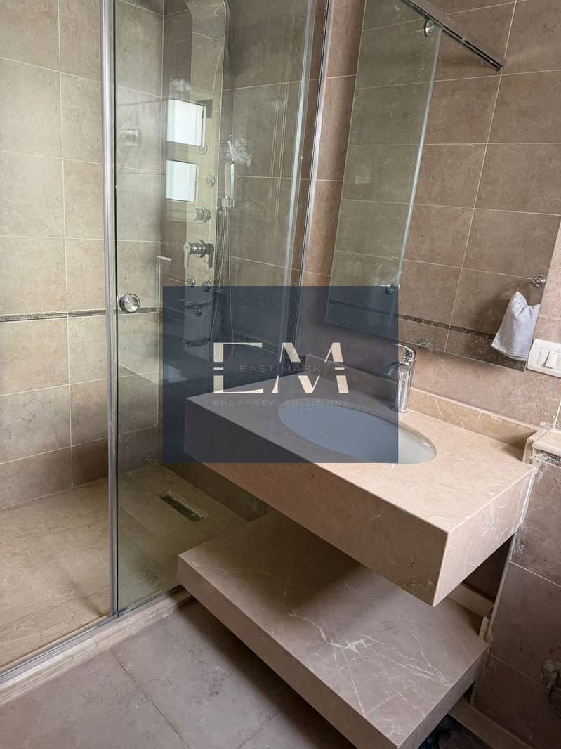 8 bfe656fd-2b49-4697-8230-239f919b842a. jpg