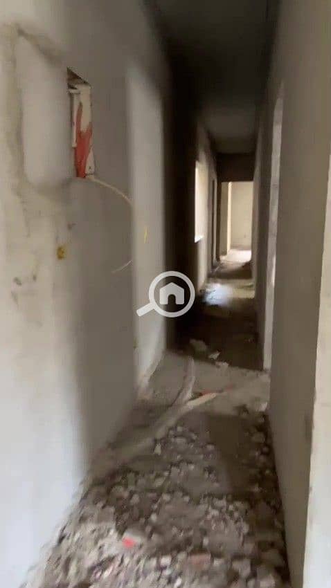 8 WhatsApp Video 2025-12-03 at 2.56. 59 PM - frame at 0m22s. jpg