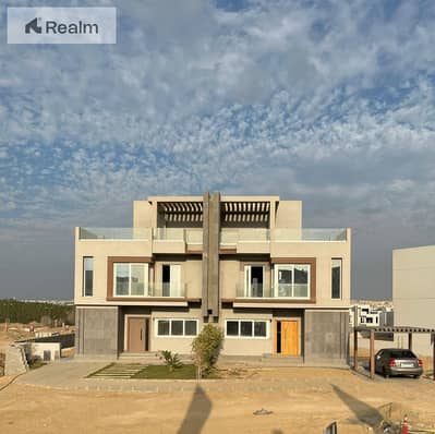 3 Bedroom Townhouse for Sale in Sheikh Zayed, Giza - WhatsApp Image 2026-01-06 at 13.31. 31. jpeg