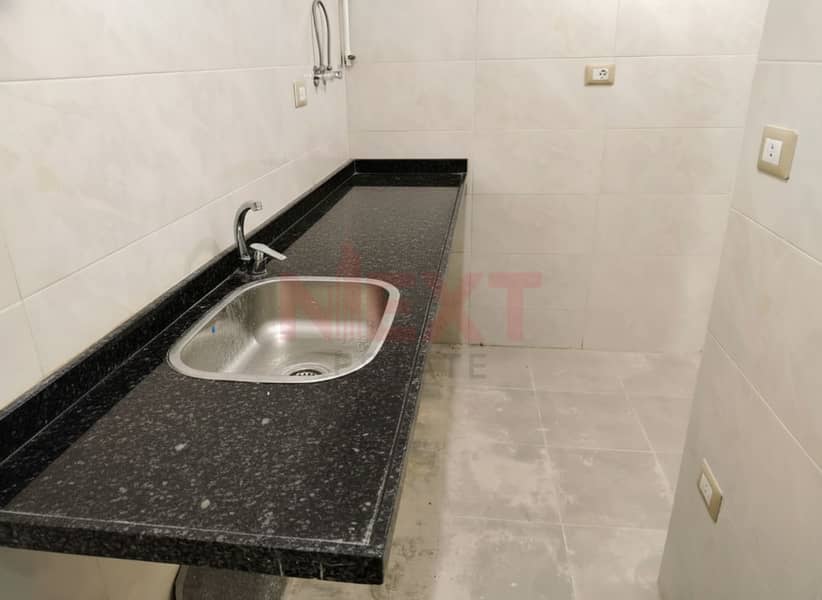 4 Gemini_Generated_Image_hwkdhnhwkdhnhwkd. jpg