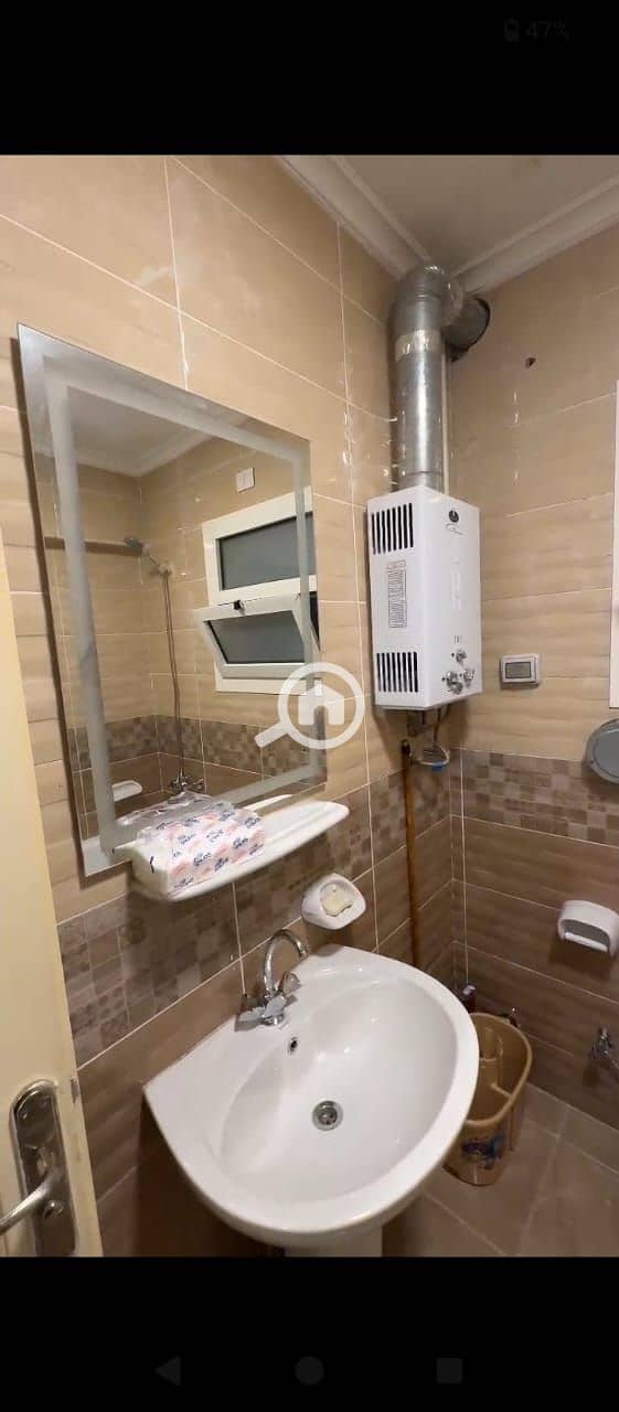 9 fd7ae9db-ba83-46a0-9b60-64277ae57e61. jpeg