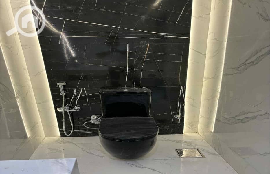 7 WhatsApp-Image-2025-09-16-at-12.36. 47-PM. jpg