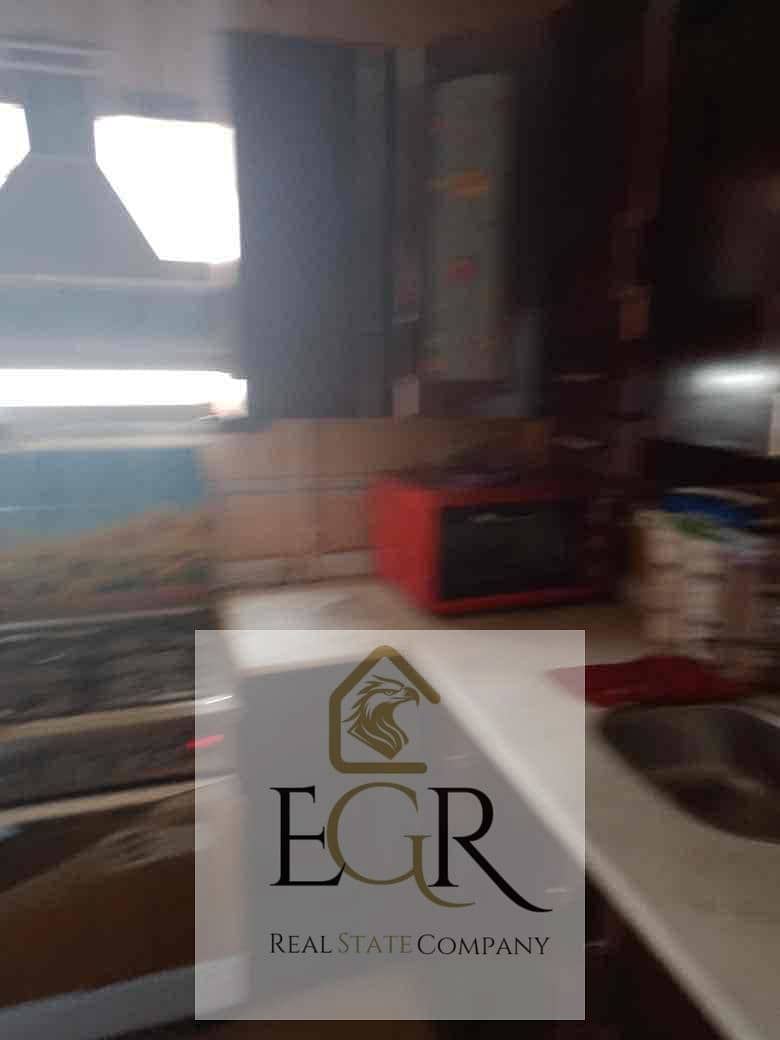 8 4904b8d7-e2dd-496d-ad97-399af21e857d. jpg