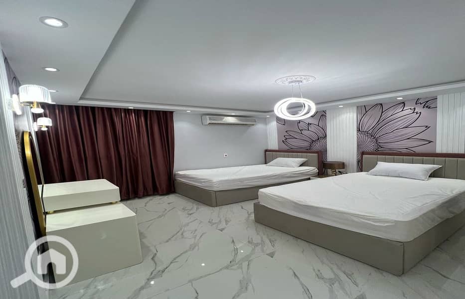 7 WhatsApp-Image-2025-03-16-at-1.17. 12-PM_1400x900. jpg