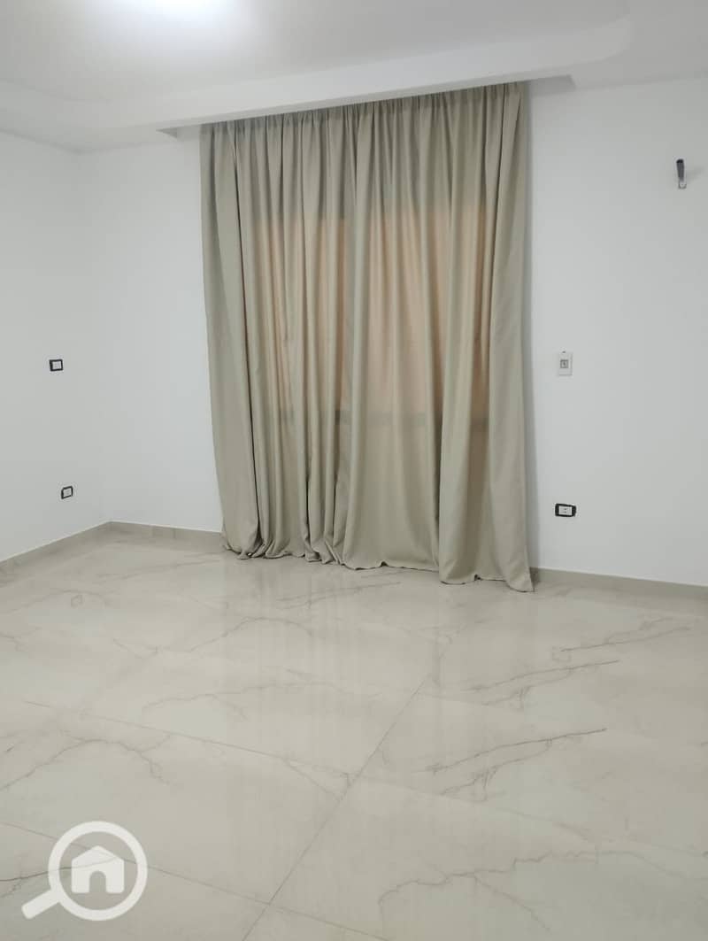 6 64df1a7c-80da-4e44-b09a-50c404077f43. jpeg