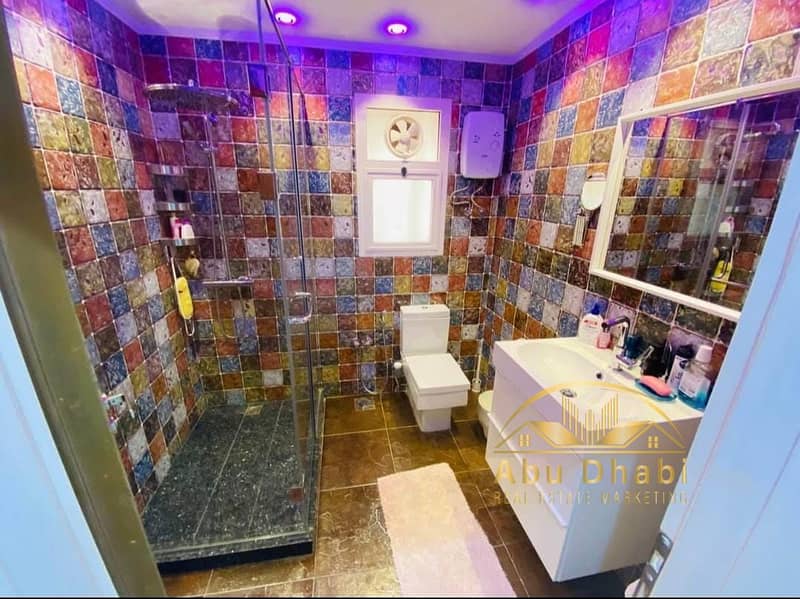 8 fc19621e-46cf-4be9-a2e8-0f50cbdf8ead. jpg