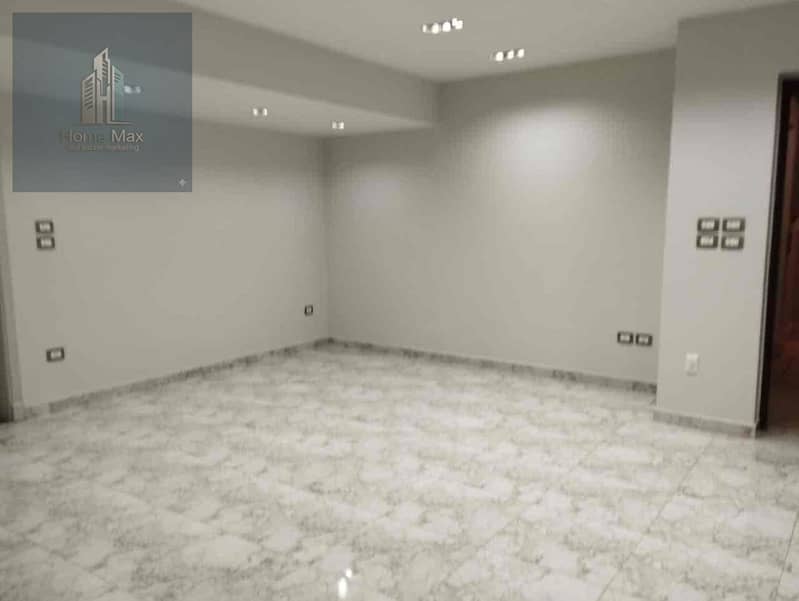 4 6489e567-707a-411e-8920-c02249338751. jpg