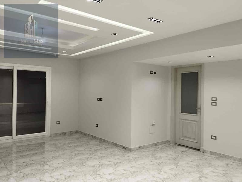 8 a55a5437-fb0f-4e45-b8d5-78a4a9c9bb95. jpg