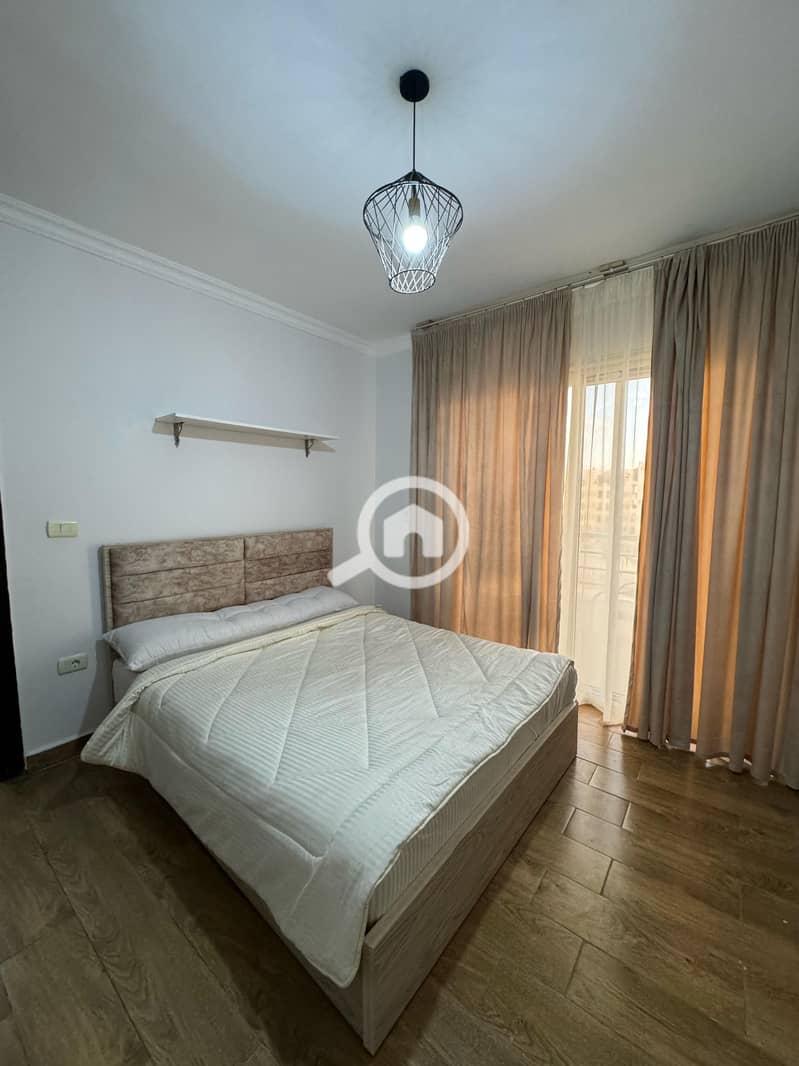 7 0cccf55a-1020-4b37-8cb3-86037e9f9e1f. jpeg