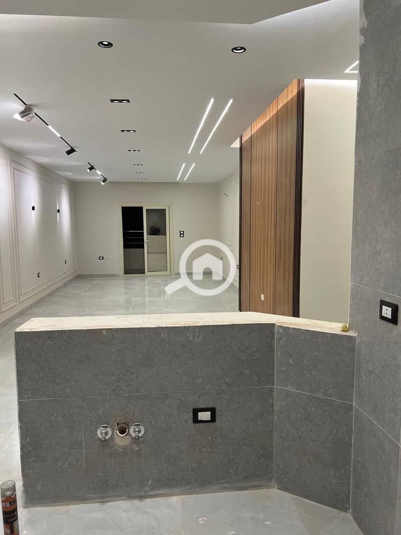 2 d70a1b13-b307-4bee-b209-1b12142847fa. jpeg