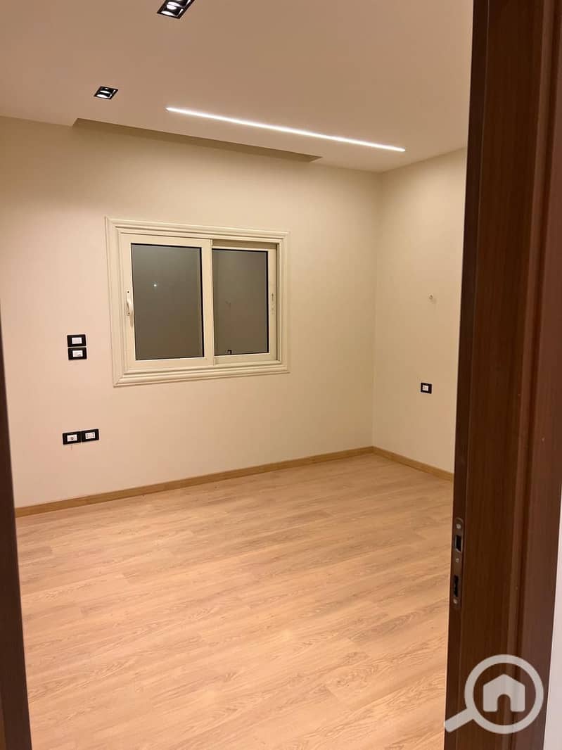 6 3583b7e3-008e-47e5-996c-90d9280712b5. jpeg