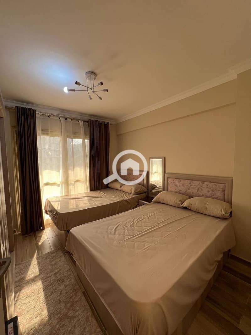 4 19a3a0fe-b636-469d-a17e-a8c1e2b98fa0. jpeg