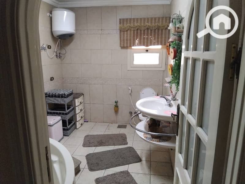 6 82e34945-e0ae-44c6-94e9-60766da01525. jpeg