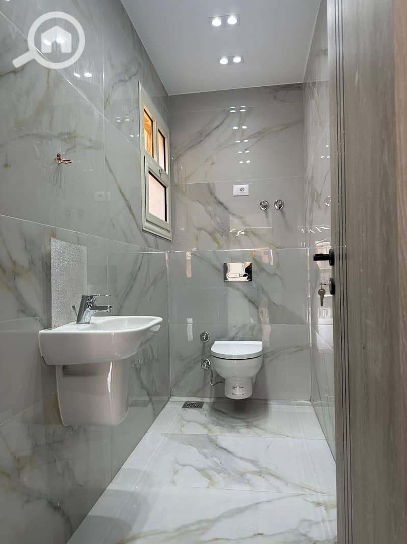 9 82c1c5f0-7ea5-4f48-a845-9e594254b4c8. jpeg