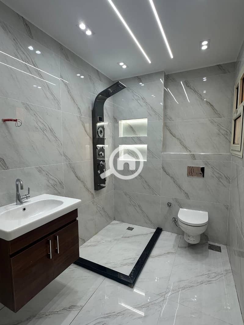 12 e8fc4aac-4005-4cac-bc29-6e36222236fe. jpeg